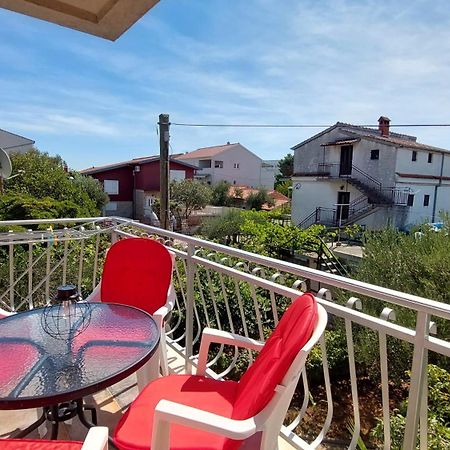 Apartments Gardijan 沃迪切 外观 照片