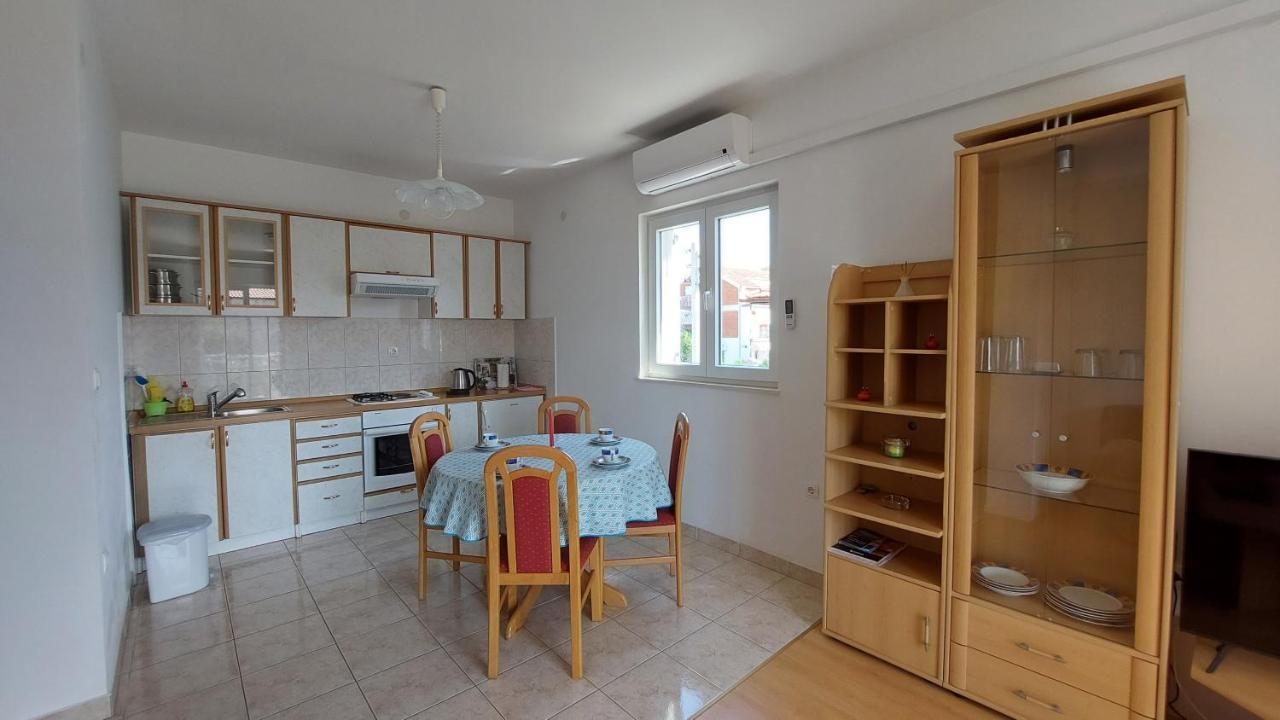 Apartments Gardijan 沃迪切 外观 照片